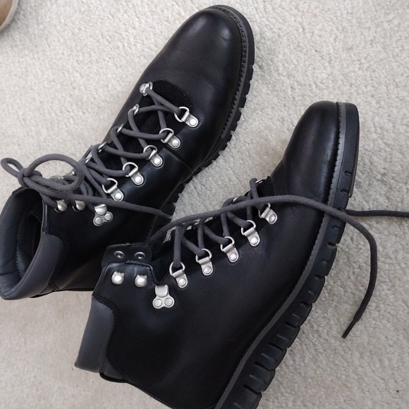 Cole Haan Zero Grand OS black leather ankle boots with gray accent. Size 10 - Picture 1 of 13